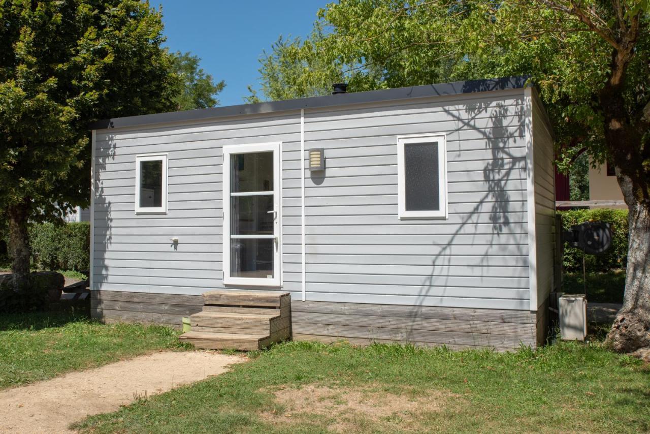 Camping Du Sevron Saint-Etienne-du-Bois  Exteriör bild