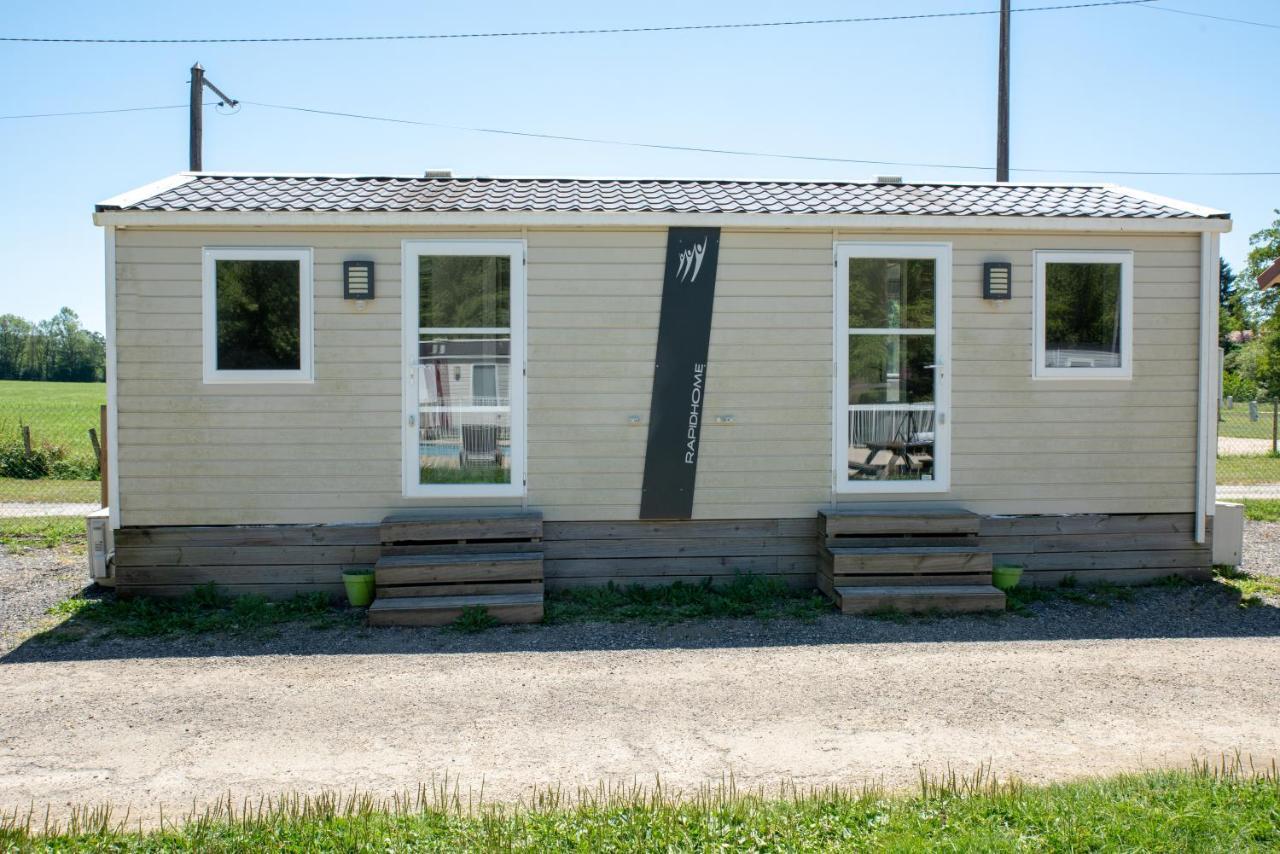 Camping Du Sevron Saint-Etienne-du-Bois  Exteriör bild